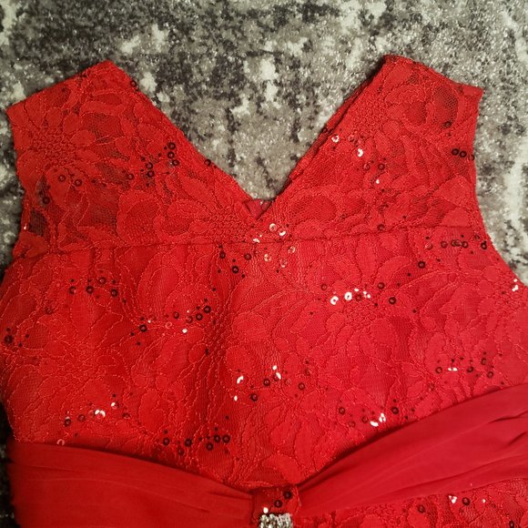 SOLD Red Sleeveless Sequin Fabric dress for Girls - Picture 3 of 11